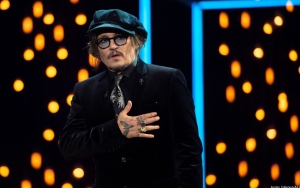 Fans Johnny Depp Berebut Masuk Ruang Sidang: Nge-camp Depan Gedung Hingga Rogoh Kocek Ratusan Juta