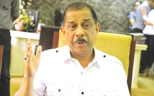 Diduga Terlibat Kasus Suap, KPK Tetapkan Wali Kota Ambon Richard Louhenapessy Sebagai Tersangka