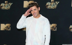 Zac Efron Kaget Dikenali Suku Pedalaman Saat Berburu Buaya Gara-Gara Ini