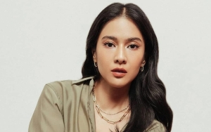 Dian Sastro Pamer Berbagai Pose di Pemotretan Terbaru, Sederet Akun Centang Biru Dibuat Terpukau
