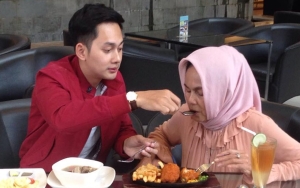 Kiki Farrel Bagikan Momen Pertama Kali Mendiang Mama Dahlia Masuk RS, Kondisi Tubuh Kurusnya Disorot