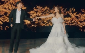 Unjuk Aksi Tari, 10 Potret Manis Son Dam Bi Dan Lee Kyu Hyuk Di Momen Pernikahan