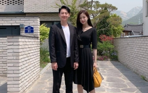 Moon Ga Young Post Foto Kencan Ala Dispatch Bareng Kim Dong Wook usai Jadi Cameo 'Shooting Stars'