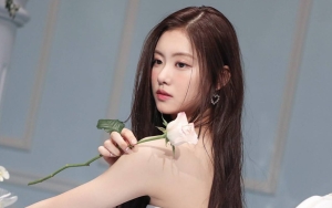 Outfit Kim Garam LE SSERAFIM Dibuat Lebih Terbuka dari Versi Asli