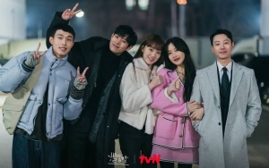 'Shooting Stars' Sindir Konfirmasi Pacaran dari Agensi Tak Selalu Benar?