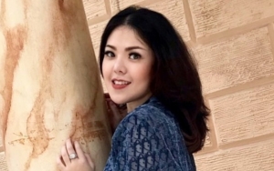 Tina Toon Ikut 'Balenciaga Challenge', Caption Justru Sindir Para Artis Flexing Barang Branded?