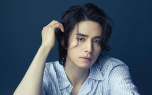 Manis Banget, Lee Dong Wook Beri Hadiah Kejutan ke Aktris Cantik Ini