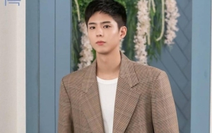 Tampil Sederhana, Park Bo Gum Jadi Relawan di Pusat Kesejahteraan Anak