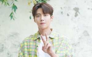  Visual Tak Pudar Sama Sekali, Agensi Bagikan Foto Terbaru Kim Seon Ho Syuting Iklan