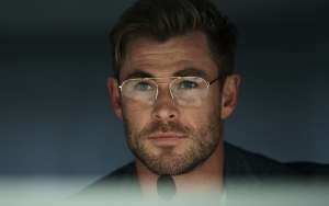 Chris Hemsworth Jadi Ilmuwan, Lakukan Percobaan Mengerikan ke Tahanan di Trailer 'Spiderhead' 