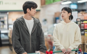 Bukan Kim Go Eun atau Jinyoung GOT7, Sosok Ini Bikin Salah Fokus di Poster Baru 'Yumi's Cells 2'