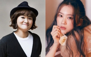Barang Couple Hingga Julukan Sayang, YouTuber Ini Buktikan Kim Shin Young Pacari Jiho Eks Oh My Girl