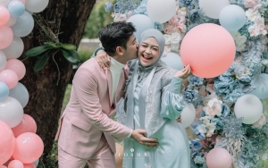 Ria Ricis Dimeriahkan Banyak Selebriti, Intip 8 Potret Gender Reveal Para Artis