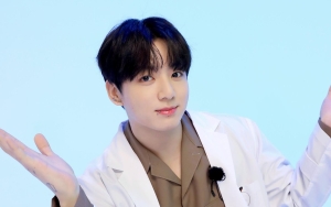Gelap-Gelapan, Gaya Uwu Jungkook BTS Pamer Tindik Bibir Bikin Mleyot