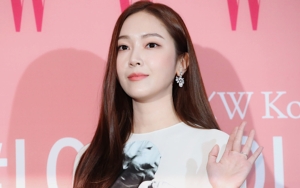 Jessica Jung Nyanyi Live, Vokal dan Pengucapan Bahasa Mandarin Tuai Kritik