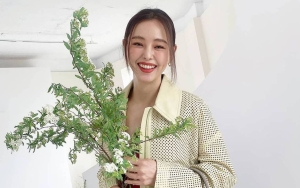 Anti Mainstream, Honey Lee Lakukan Photoshoot Maternity Bareng Majalah Jelang Melahirkan