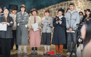 Tutupi Pesona Swag, Pemeran 'Shooting Stars' Ini Tak Disangka Artis YG Entertainment