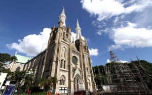 Gelar Misa Kenaikan Isa Almasih, Gereja Katedral Jakarta Masih Terapkan Prokes Ketat