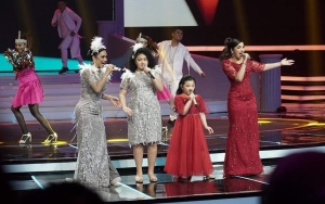 Obsesi Awards 2022: Aksi Krisdayanti Sikut Ashanty Saat Di Atas Panggung Bikin Ngakak
