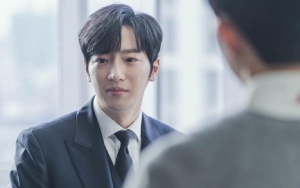 Jadi Cameo, Lee Sang Yeob Tunjukkan Pesona Meledak-Ledak di Foto Adegan 'Shooting Stars'