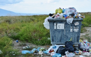 Bergulat dengan Wabah COVID-19, Korea Utara Lakukan Pengujian ke Air Sungai Hingga Sampah