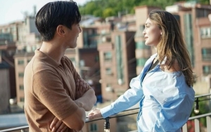 Foto Ciamik Luna Maya di Gang Kota Seoul Dicurigai Hasil Jepretan Choi Siwon: Hey You
