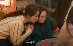 Kisah Kembaran Han Ji Min di 'Our Blues' Ingatkan Drama Viral Ini, Lebih Suka Mana?