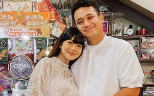 Sekarang Jadi Papa, Inikah Alasan Gilang Dirga Belum Perlihatkan Wajah Sang Putra?