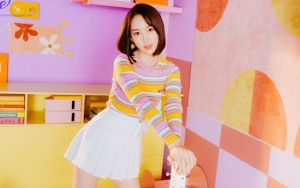 10 Potret Ceria Jiyoon, Resmi Keluar Dari Weeekly Usai Hiatus