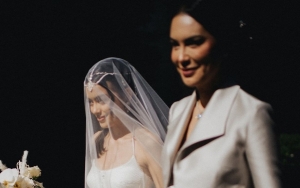 Eva Celia Menikah Hari Ini, Potret Manis Didampingi Sophia Latjuba Dinilai Sempurna Banget