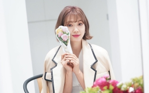 Park Shin Hye Pajang Foto 'Keluarga' Perdana Usai Melahirkan Anak Choi Tae Joon