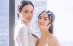 Sophia Latjuba Tak Percaya Eva Celia Menikah, Netizen Salfok Paras Bak Kakak Adik