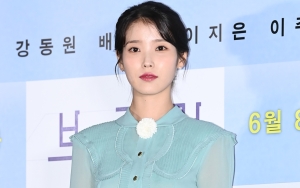 Tindakan IU saat Pertama Kali Sapa Para Seniornya di Film 'Broker' Bikin Terkesan