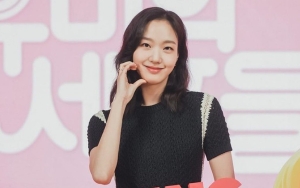 Tinggi Badan Asli Kim Go Eun Bikin Tak Percaya usai Hadiri Konferensi Pers 'Yumi's Cells 2'