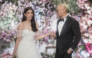 Pajang Foto Istri, Deddy Corbuzier Beri 'Segel' Taken Hingga Bocorkan Fun Fact Soal Pernikahan