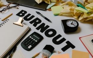 Bahaya Jika Dibiasakan, Simak 7 Tips Atasi Hustle Culture Berikut Ini