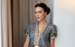 Penampilan Sophia Latjuba Pakai Dress Ini Bikin 'Geleng-geleng' Tak Percaya