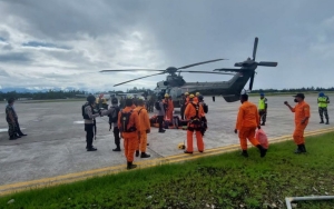Tim SAR Berhasil Evakuasi 11 Korban Helikopter Jatuh di Timika, Balita yang Hilang Telah Ditemukan