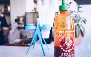 Pecinta Pedas Meradang, Saus Sriracha Berhenti Diproduksi Akibat Kekurangan Cabai