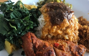 Nasi Padang Non-Halal Bikin Geram   Anggota DPR, Pemprov DKI Diminta Cabut   Izin Usaha