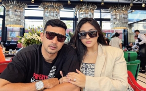 Margin Wieheerm Tiru Adegan Romantis 'Titanic', Sikap Tegang Ali Syakieb Disorot