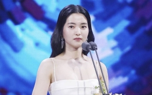 Baeksang Arts Awards 2022: Kim Tae Ri Lakukan usai Raih Penghargaan, Relate Banget ke Orang Biasa!