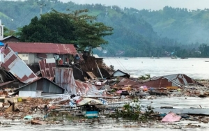 Abrasi Pantai di Amurang Sebabkan Puluhan Rumah Hanyut dan Jembatan Roboh