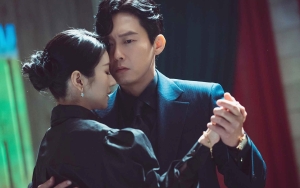 Adegan Ranjang Hot Seo Ye Ji & Park Byung Eun Buat Istri Sah Ngamuk di 'Eve'