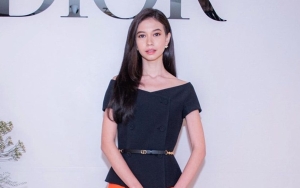 Pamer Punggung Super Mulus, Yuki Kato Sekaligus Berikan 'Klarifikasi'