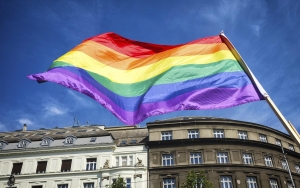 Tindak Keras Homoseksualitas, Pihak Berwenang Saudi Sita Mainan Hingga Pakaian Berwarna Pelangi
