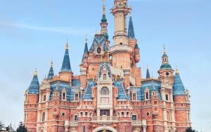 Terbangkan Tamu ke 12 Taman Hiburannya, Paket Wisata 'Sultan' Disney Capai Rp 1,6 Miliar per Orang