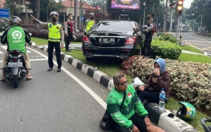 Kecelakaan Mercy Versus Ojol di SCBD, Pengemudi Mobil Tewas Diduga Serangan Jantung