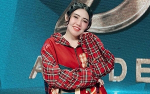 Via Vallen Pamer Pas Foto Bareng Chevra Yolandi , Ledek Diri Sendiri Gara-gara Ini Malah Bikin Gemas