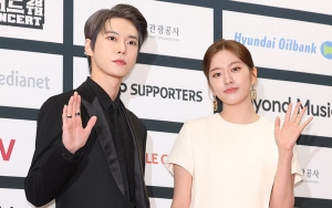 Doyoung NCT dan Ahn Yujin IVE Disuruh Lebih Dekat di Red Carpet Dream Concert 2022
